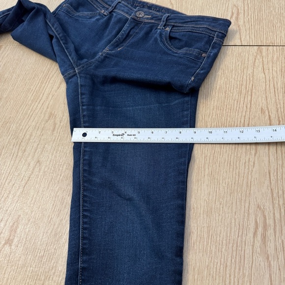 Simply Vera Wang Skinny Jeans Size 6 Dark Wash Mid Rise Stretch Denim - Picture 8 of 15